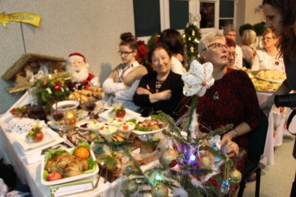 Stół świąteczny z Pieszkowa