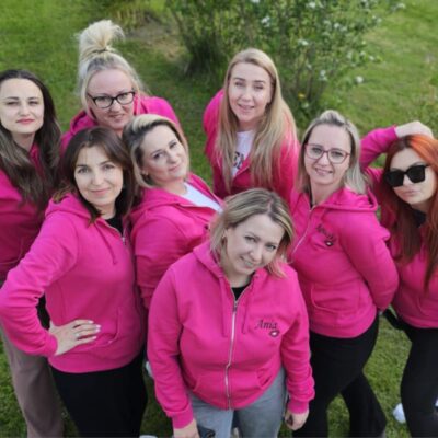 Członkinie Koła Gospodyń Wiejskich Szminką Malowane na wspólnym zdjęciu