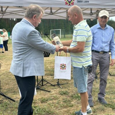 Wręczanie nagród za konkurencje sportowe