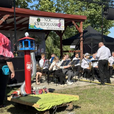 XV Noc Świętojańska 2024 - Bukowna. Występ Młodzieżowej Orkiestry Dętej Gminy Lubin