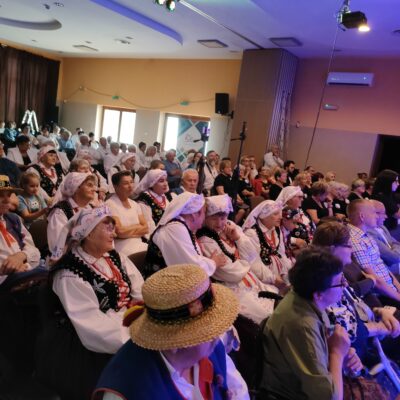 Zespoły siedzące na widowni