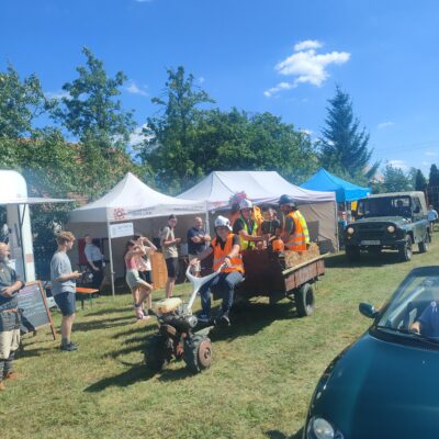 Pojazd OSP biorący udział w konkursie.