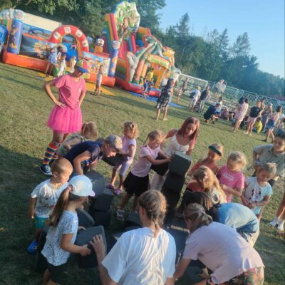 Zabawy z dziećmi podczas Festiwalu