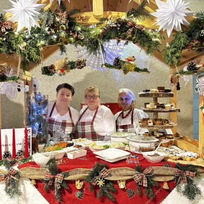 Wspólne zdjęcie zespołu z Księginic KLUB POD GARAMI