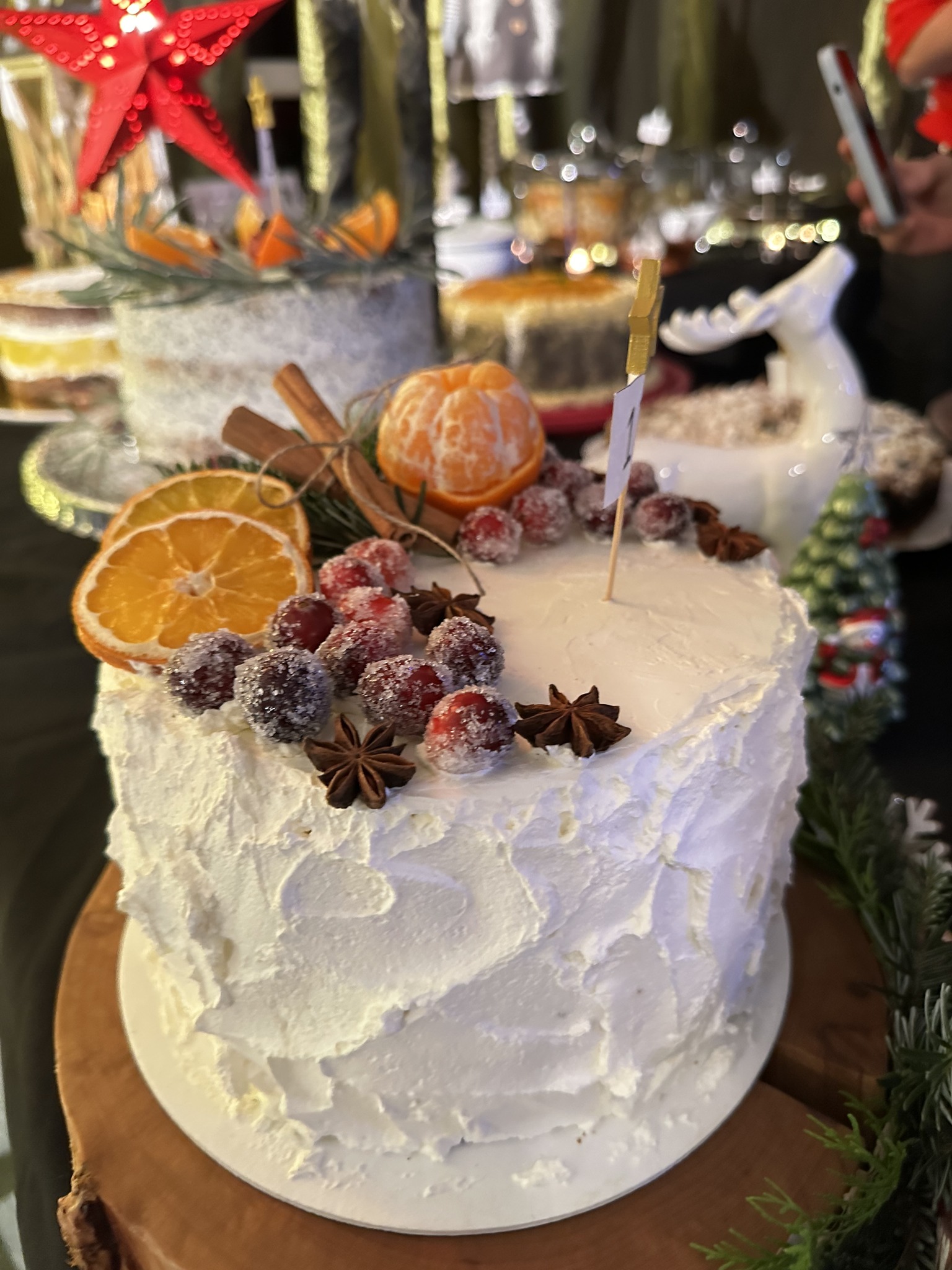 Ciasto prezentowane na stole konkursowym