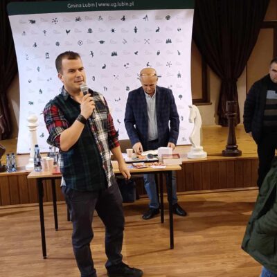 Arcymistrz dzieli się opiniami odnośnie symultany