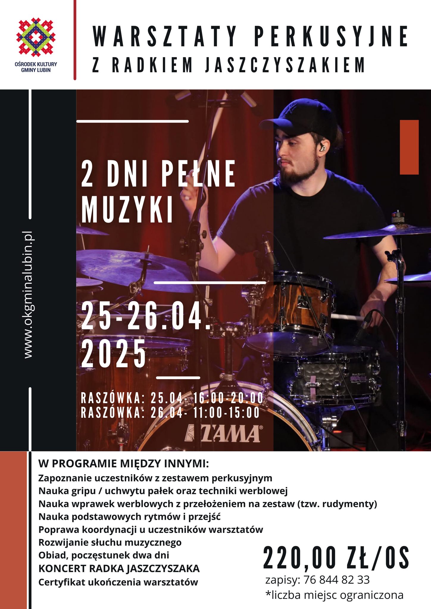 Plakat Warsztaty z Perkusji. w tle szkoleniowiec grający.