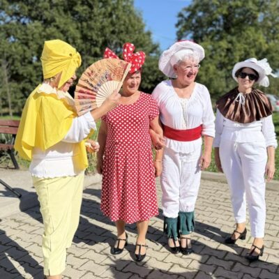 Osieczanki w przebraniach, przed drugą częścią występu