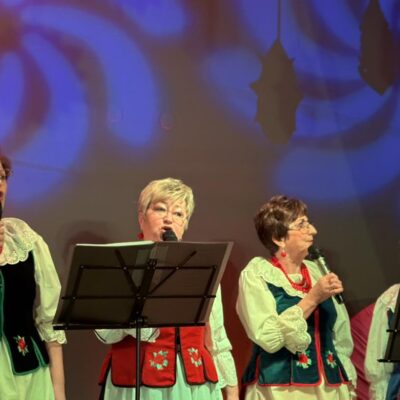 Zespół Koniczynki podczas koncertu