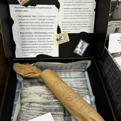 Opisy losów kolejnej rodziny, przybyłej na ziemie zachodnie