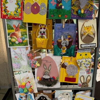 Kartki wielkanocne uchwycone podczas wystawy