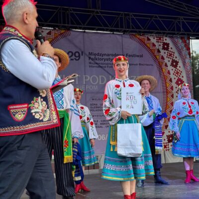 Ukraina - National Folk Dance Ensemble “Happy Childhood”